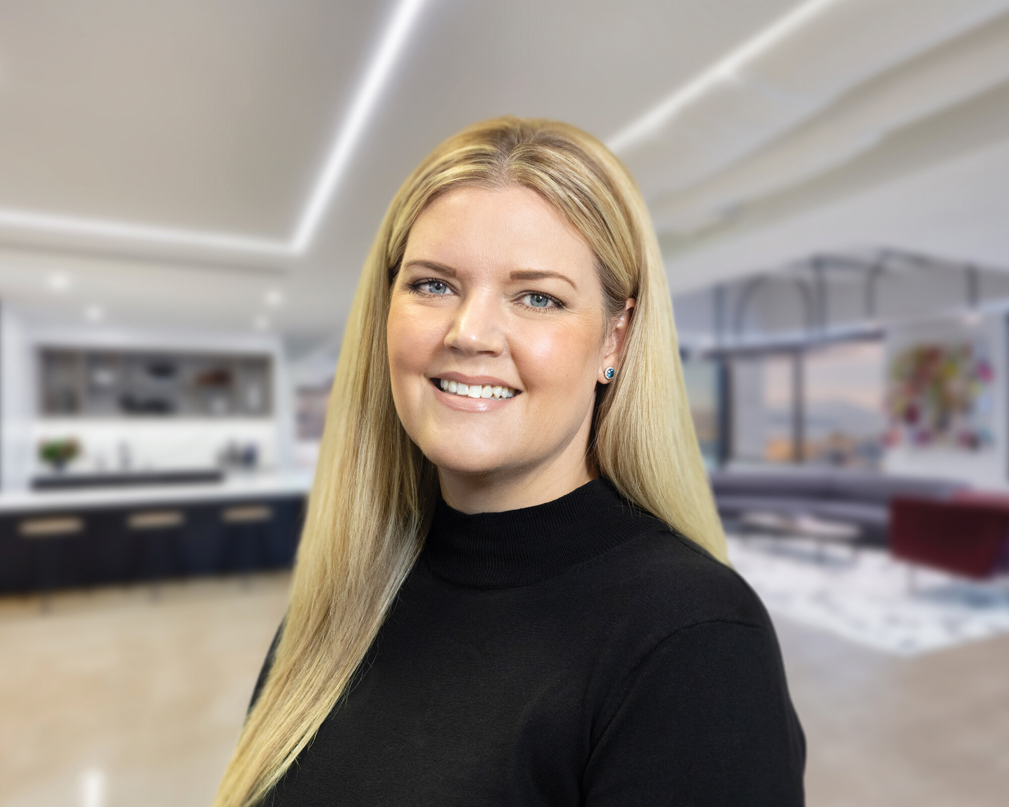 woman-wearing-black-shirt-in-office