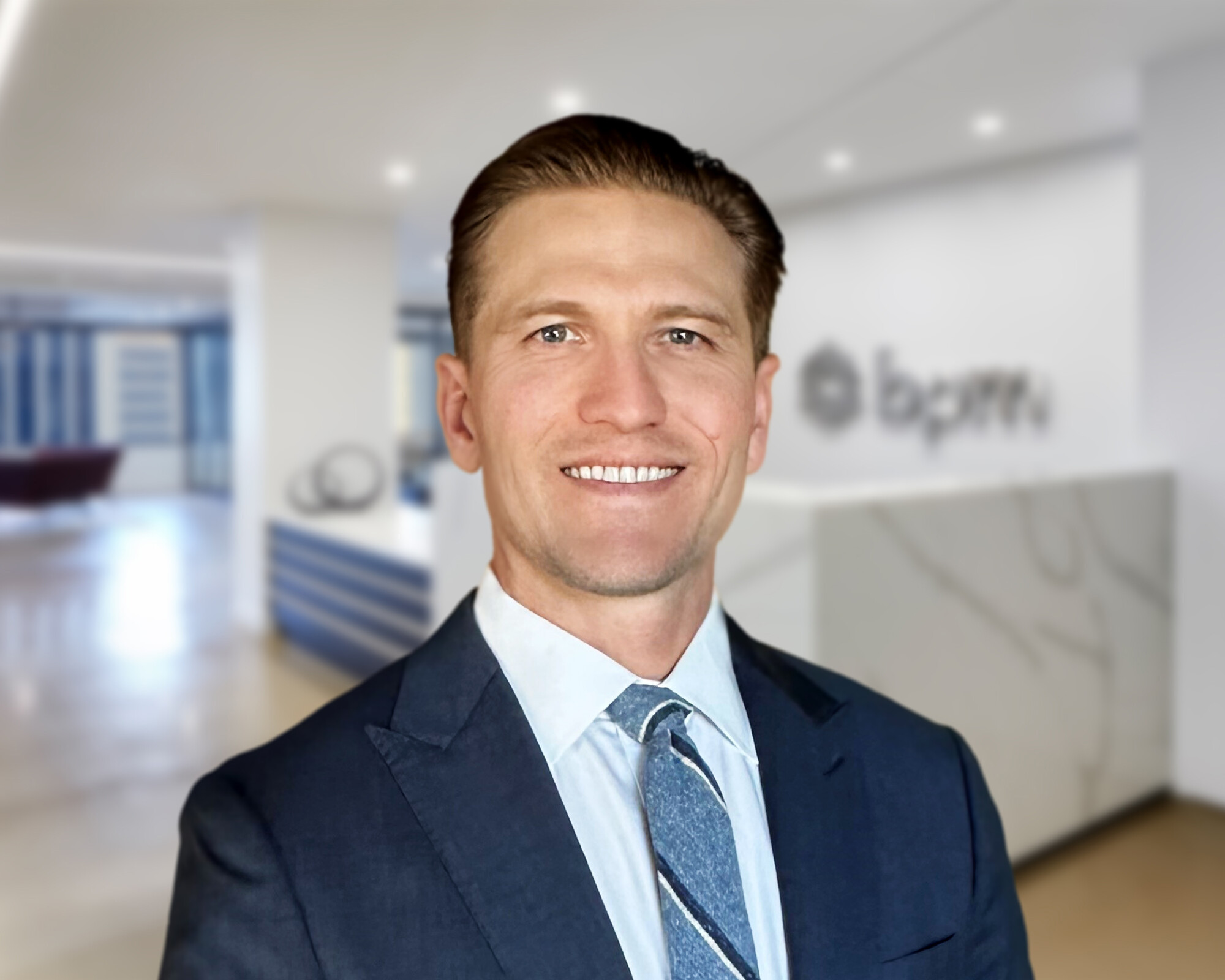 sacramento-audit-professional-standing-in-office